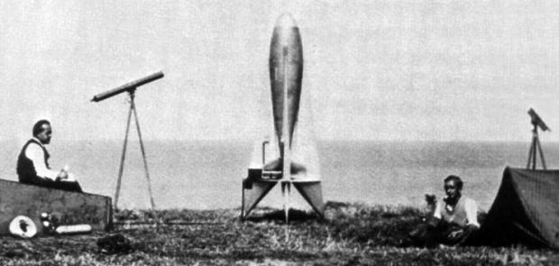 Raketa Hückel-Winkler 2 před startem, 1932, Muzeum Novojičínska