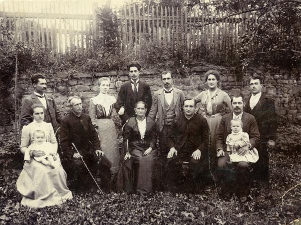 Fotografie rodiny Albína Poláška s roku 1901