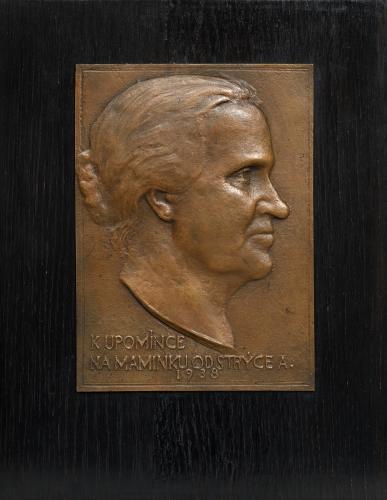 Albín Polášek, Matka, 1938, bronz, 23 × 17 cm, Muzeum Novojičínska – Muzeum ve Frenštátě pod Radhoštěm