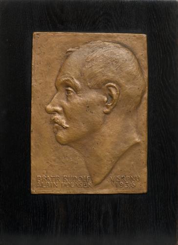 Albín Polášek, Bratr Rudolf, 1936, bronz, 23 × 17 cm, Muzeum Novojičínska – Muzeum ve Frenštátě pod Radhoštěm